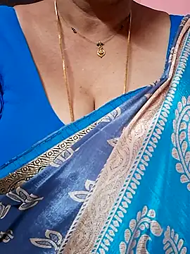 ananya956 online show from April 11, 1:04 pm