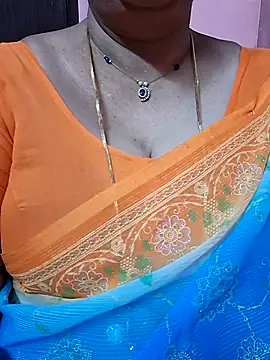 Snapshot of ananya956 chatting on May 12, 4:53 am ananya956 online show from May 12, 4:53 am