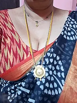 Snapshot of ananya956 chatting on April 18, 3:53 am ananya956 online show from April 18, 3:53 am