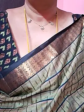 Snapshot of ananya956 chatting on July 5, 3:11 am ananya956 online show from July 5, 3:11 am