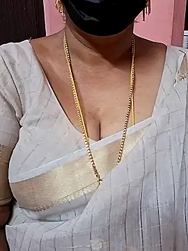Snapshot of ananya956 chatting on October 3, 10:33 pm ananya956 online show from October 3, 10:33 pm