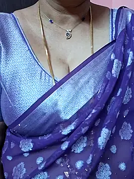 Snapshot of ananya956 chatting on May 4, 6:55 pm ananya956 online show from May 4, 6:55 pm