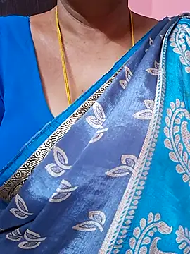 Snapshot of ananya956 chatting on July 1, 9:20 am ananya956 online show from July 1, 9:20 am