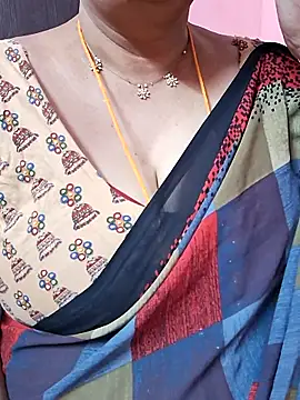 Snapshot of ananya956 chatting on June 18, 6:34 am ananya956 online show from June 18, 6:34 am