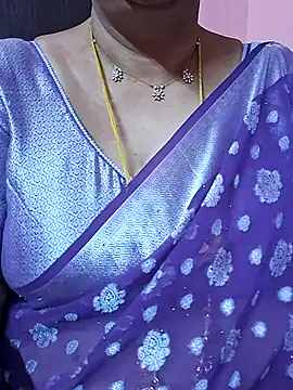 Snapshot of ananya956 chatting on July 17, 11:02 pm ananya956 online show from July 17, 11:02 pm
