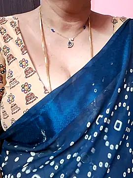 Snapshot of ananya956 chatting on May 25, 10:03 am ananya956 online show from May 25, 10:03 am