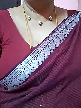 Snapshot of ananya956 chatting on June 13, 3:59 am ananya956 online show from June 13, 3:59 am