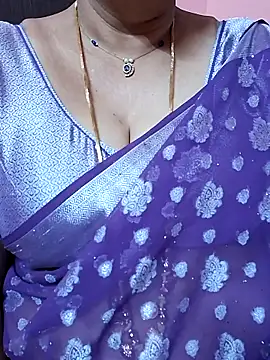 Snapshot of ananya956 chatting on May 14, 12:40 am ananya956 online show from May 14, 12:40 am