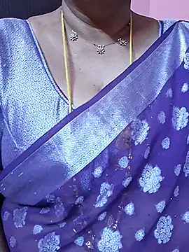 Snapshot of ananya956 chatting on June 25, 5:51 pm ananya956 online show from June 25, 5:51 pm