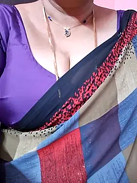 Snapshot of ananya956 chatting on May 15, 1:31 pm ananya956 online show from May 15, 1:31 pm