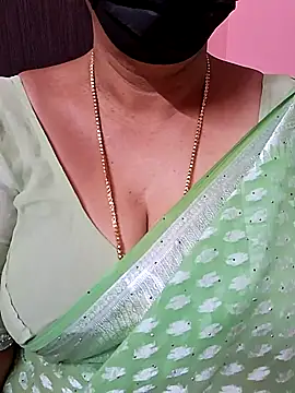 Snapshot of ananya956 chatting on September 17, 11:34 am ananya956 online show from September 17, 11:34 am