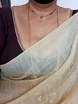 ananya956 online show from February 18, 8:33 am