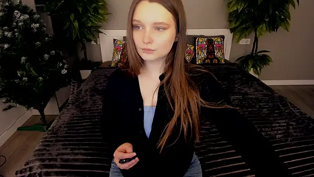 MagicPeachh  online show from December 15, 2:12 pm