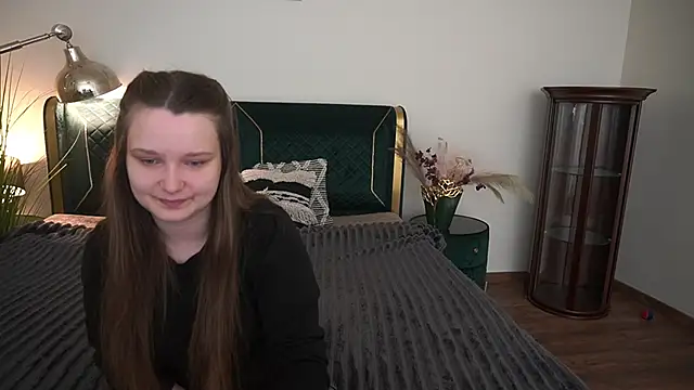 MagicPeachh  online show from June 2, 6:24 am