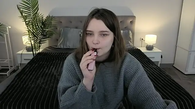 MagicPeachh  online show from March 23, 6:57 am