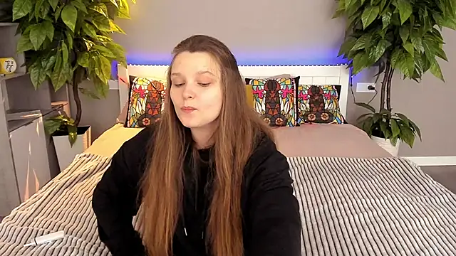 MagicPeachh  online show from September 9, 8:13 am