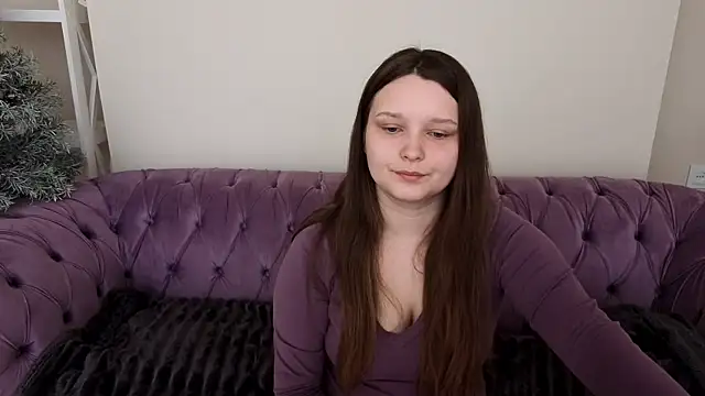 MagicPeachh  online show from March 12, 7:12 am