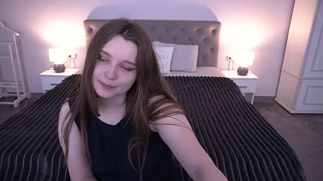 MagicPeachh  online show from May 30, 7:52 pm