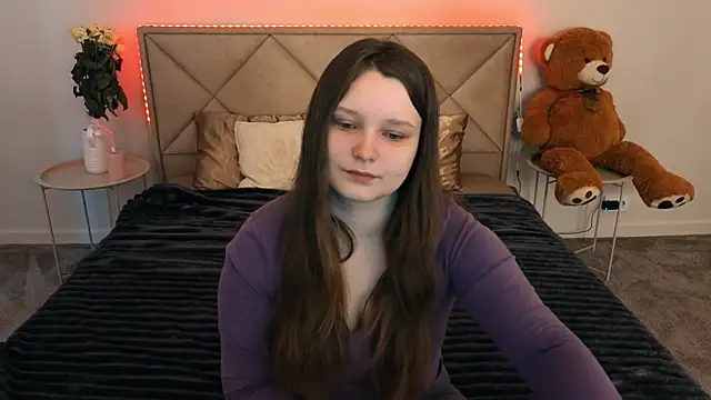 MagicPeachh  online show from March 20, 7:09 am