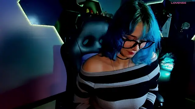 Ramona Flower online show from December 21, 3:19 am