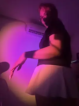 Snapshot of Ramona_Flower chatting on January 16, 1:06 am Ramona Flower online show from January 16, 1:06 am