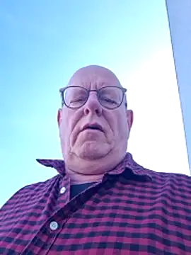 andrejoyfull64 online show from April 8, 11:22 am