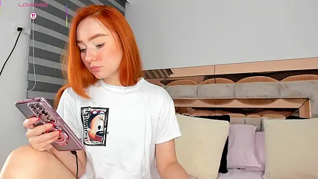 Snapshot of CamiiLovers chatting on February 21, 2:13 am CamiiLovers online show from February 21, 2:13 am