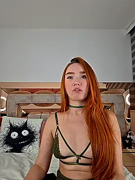 CamiiLovers online show from April 24, 12:01 am