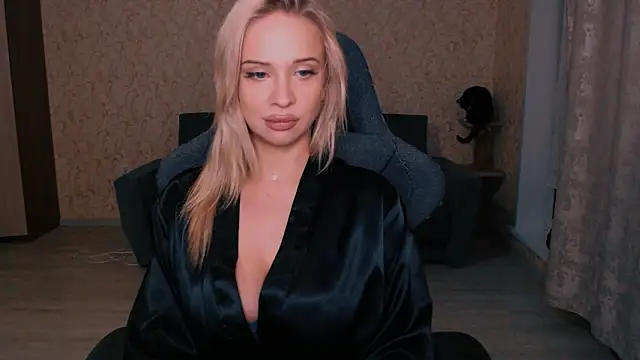 PDiddy  online show from February 3, 1:05 pm