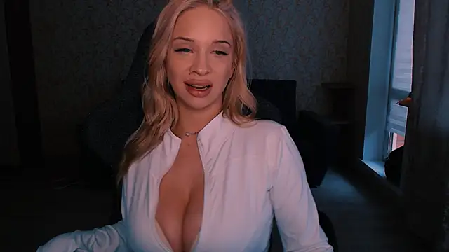 PDiddy  online show from February 6, 9:16 am