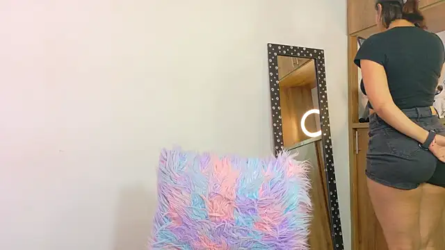 Snapshot of im_anna_ chatting on November 23, 4:06 pm im anna online show from November 23, 4:06 pm