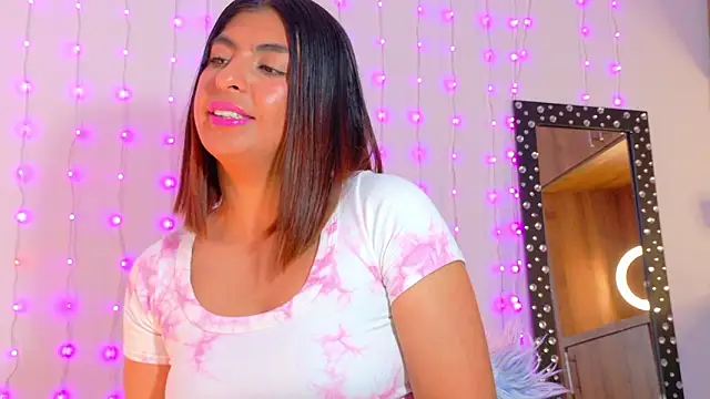 Snapshot of im_anna_ chatting on February 1, 8:18 pm im anna online show from February 1, 8:18 pm