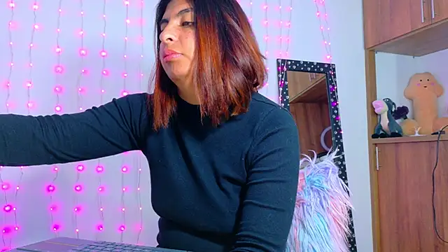 Snapshot of im_anna_ chatting on January 10, 10:05 pm im anna online show from January 10, 10:05 pm