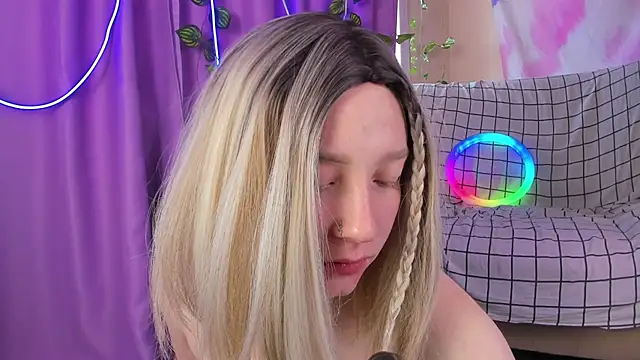 Lexy Lovy online show from September 12, 6:46 am