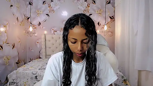 jasmin brunette  online show from January 31, 1:34 pm