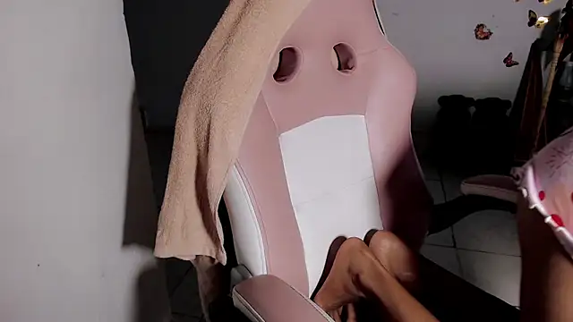 jasmin brunette  online show from September 27, 12:22 pm