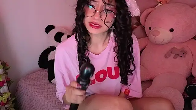 CherieCurl online show from May 12, 10:38 pm