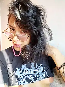 taaylor33 online show from November 22, 8:40 pm