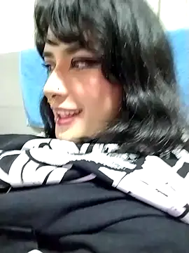 taaylor33 online show from November 14, 5:11 am