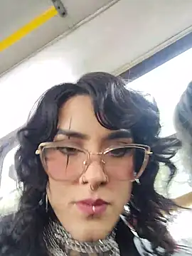 taaylor33 online show from January 7, 7:52 pm