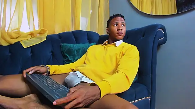 Ethan Fox11 online show from March 7, 4:12 pm