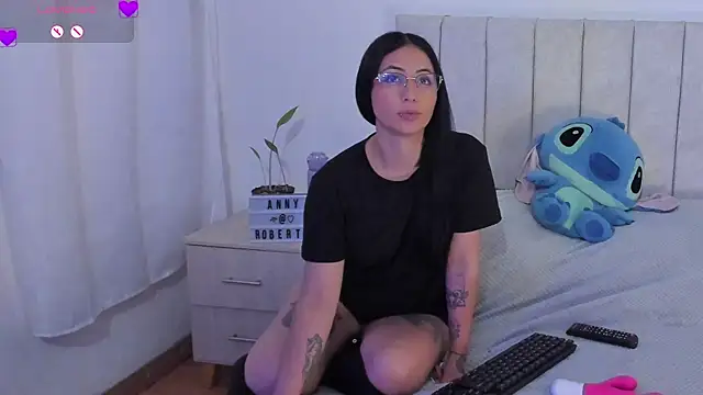 anny roberts online show from November 30, 10:21 pm