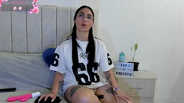 anny roberts online show from July 7, 7:17 pm