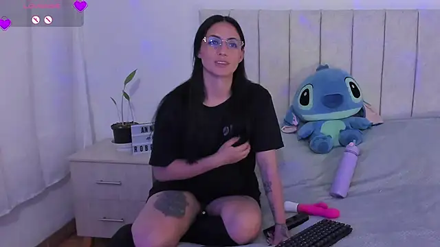 anny roberts online show from November 23, 10:09 pm