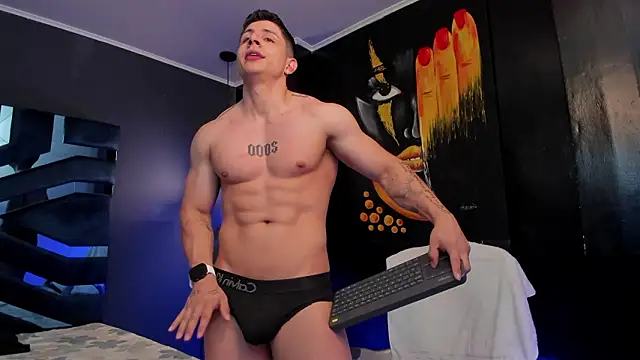 Johan Williams 07 online show from March 24, 5:18 am