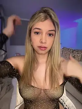Snapshot of carolina__star chatting on June 20, 3:00 am carolina star online show from June 20, 3:00 am