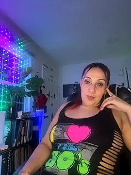 Snapshot of DeeLight124 chatting on September 25, 5:24 am DeeLight124 online show from September 25, 5:24 am