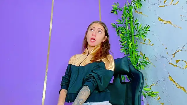 scarlet-jonesx online show from September 26, 12:39 am