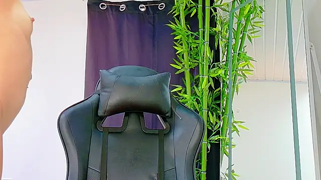 scarlet-jonesx online show from November 28, 4:40 pm