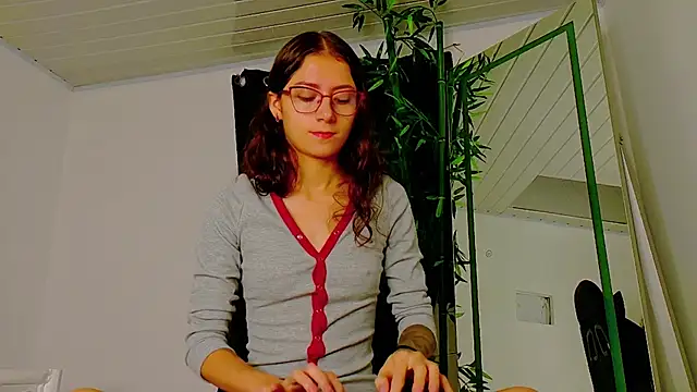 scarlet-jonesx online show from November 14, 12:14 am